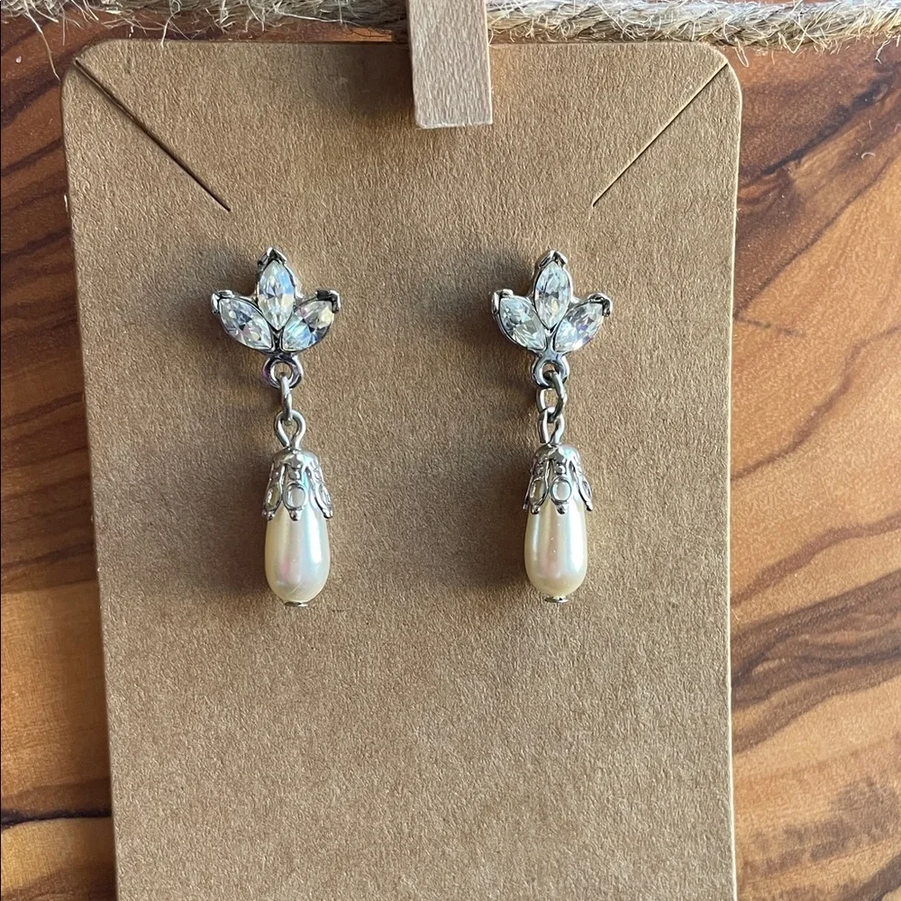 Crystal and Pearl Drop Earrings